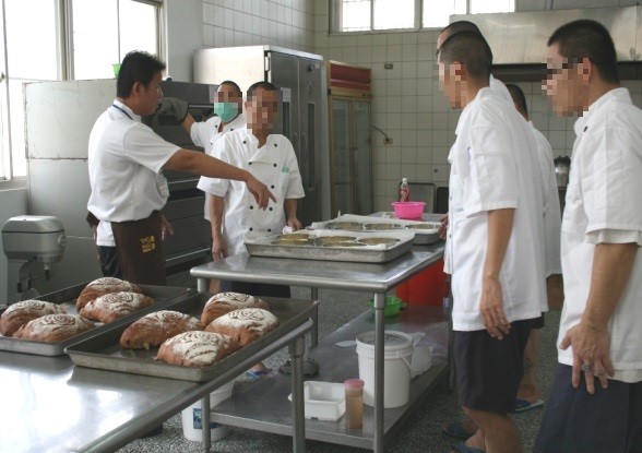 baking bread training1
