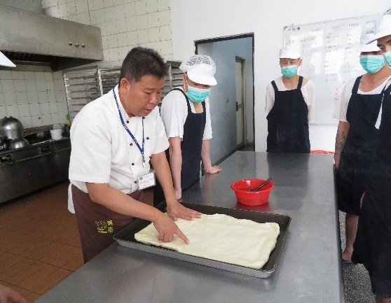 baking bread training2
